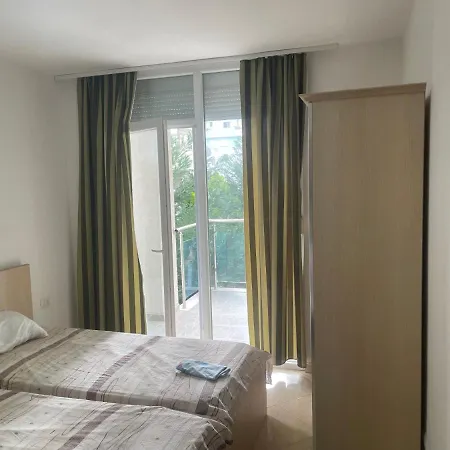 Robert Apartamento Skataj